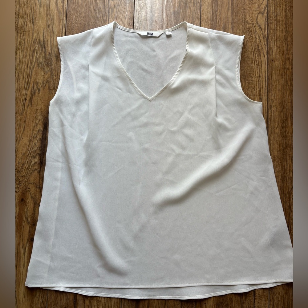 Uniqlo Cream V-Neck Sleeveless Blouse
